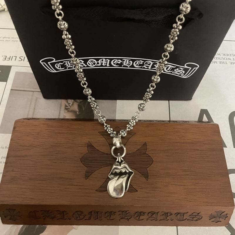 Ch**me He**ts necklaces